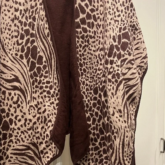 Ann Taylor Brown and Cream Animal Print Poncho - Picture 4 of 7